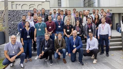 Ircade Fellowship-epaule